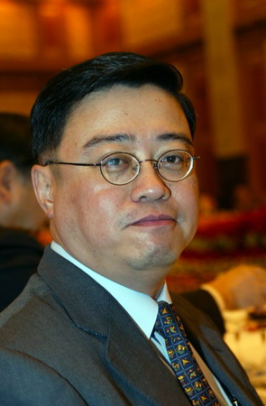 香港佛教学者王联章先生受聘担任清华大学伟伦教授